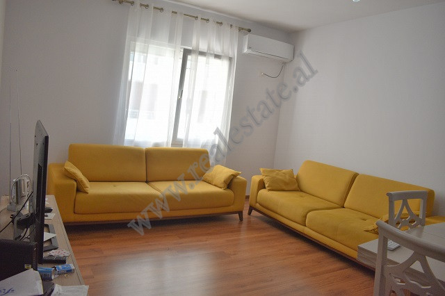 Apartament 2+1 me qira tek zona e Liqenit te Thate ne Tirane